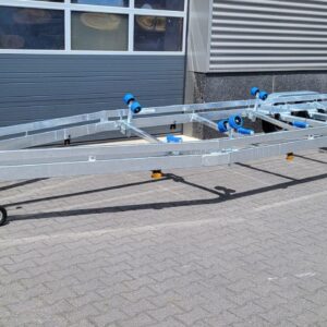 Boat trailer 10m 2x1800kg