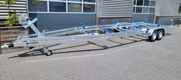 Boat trailer 10m 2x1800kg