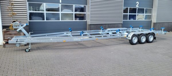 Boat trailer 10m 3x1800kg