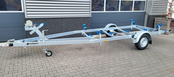 Boat trailer 6.3m 1x1500kg
