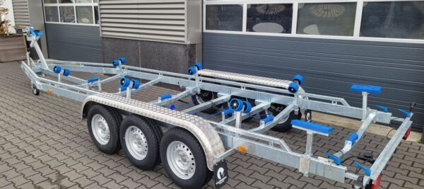 Boat trailer 7.8m 3x1800kg - Image 2