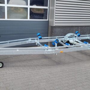 Boat trailer 7m 1x1800kg