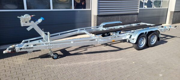 Bunk trailer 6.3m 2x1350kg