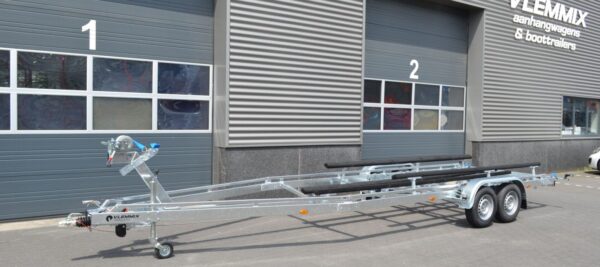 Τρέιλερ με δοκούς 8,4μ 2x1500kg
