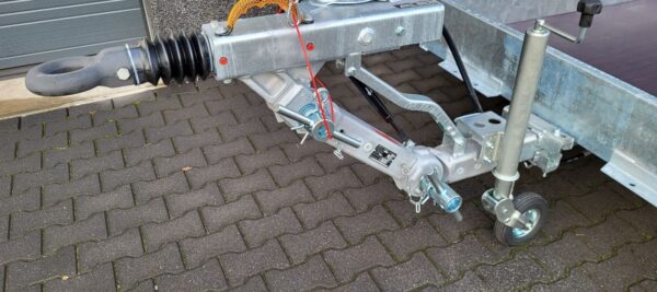 Gooseneck machine transporter 3×1350 kg – 4m x 1.5m - Image 7